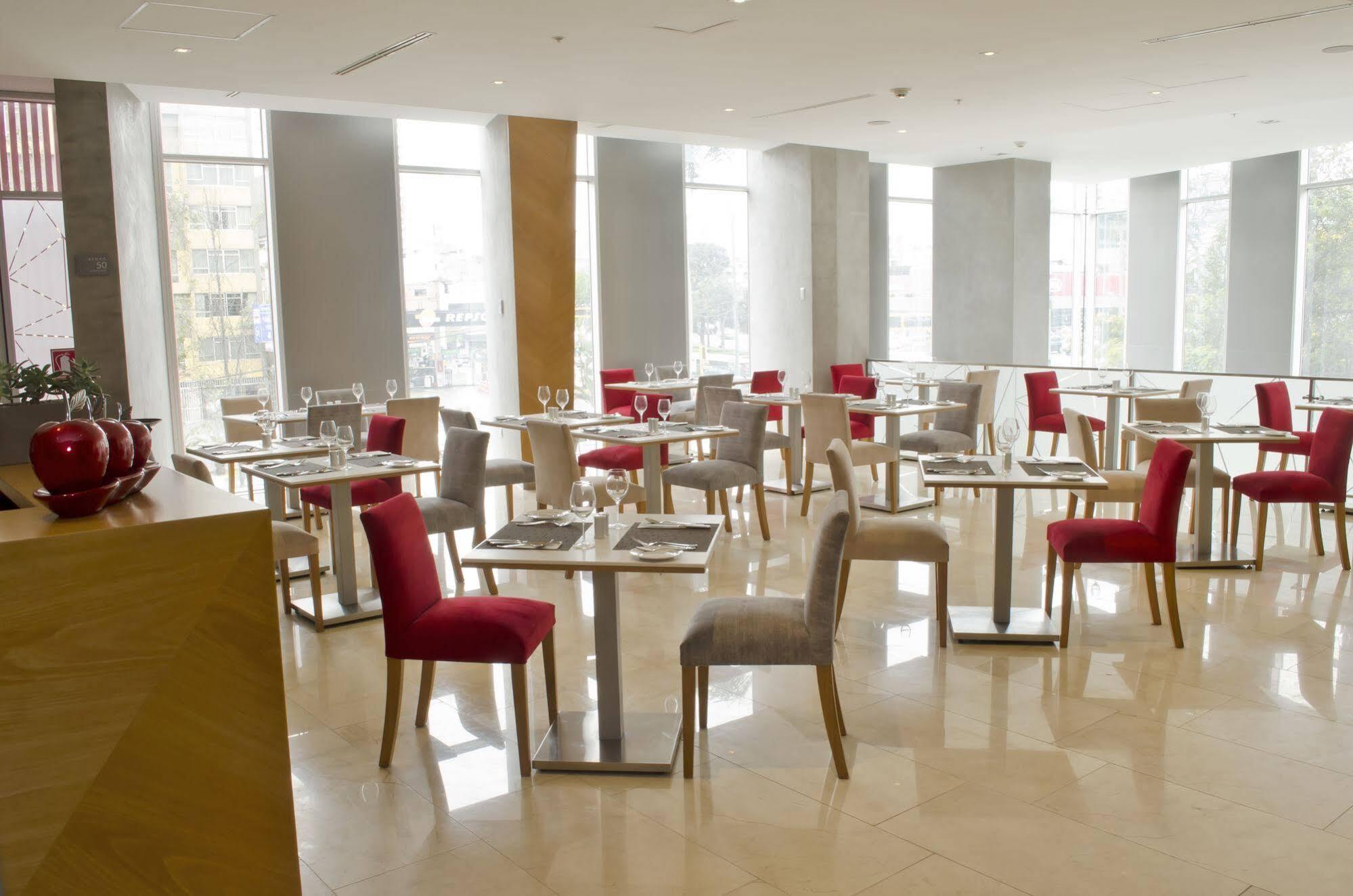 Ramada Encore By Wyndham Lima San Isidro Exterior foto